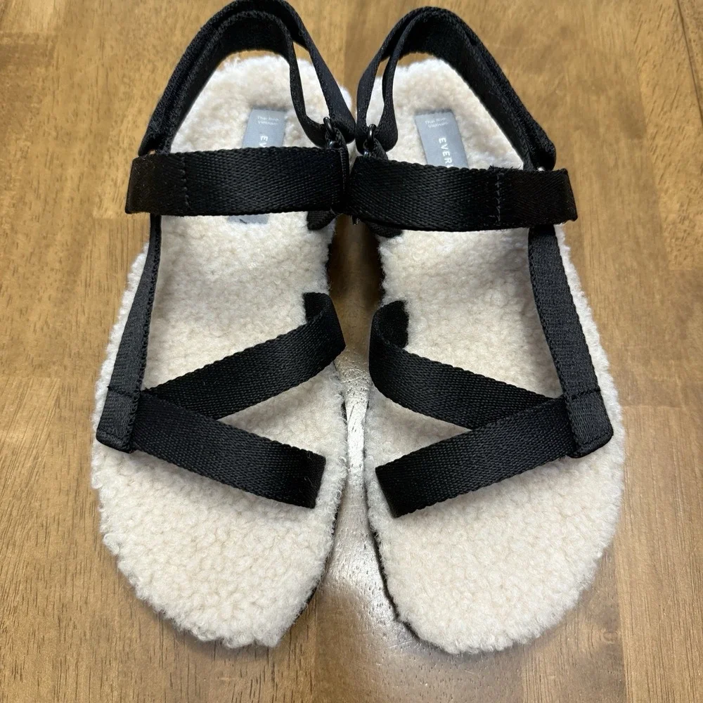 NIB Everlane Teddy sport sandal women's 7 faux fur lined black strappy cozy warm